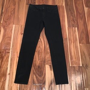 BDG woman’s 27W TWIG Mid Rise black jeans